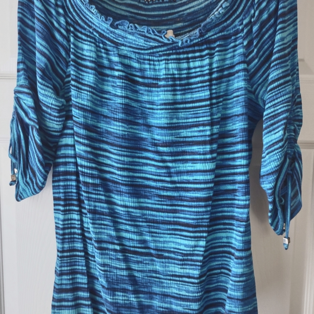 MK Slip shoulder top